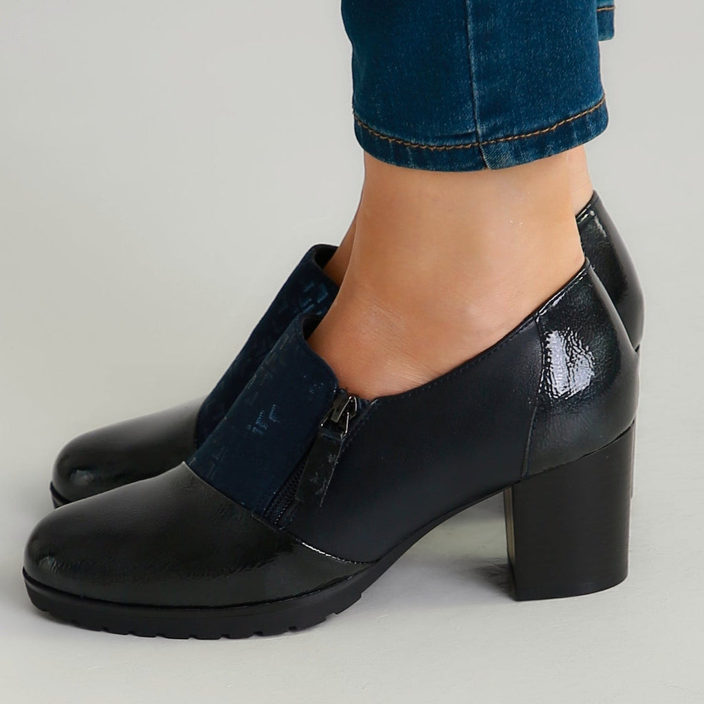 Comfelle™ Women's Heeled Moccasins