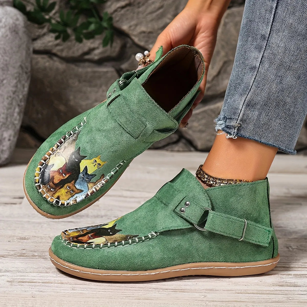 Catelle Women's Cat-Embroidered Slip-On Shoes