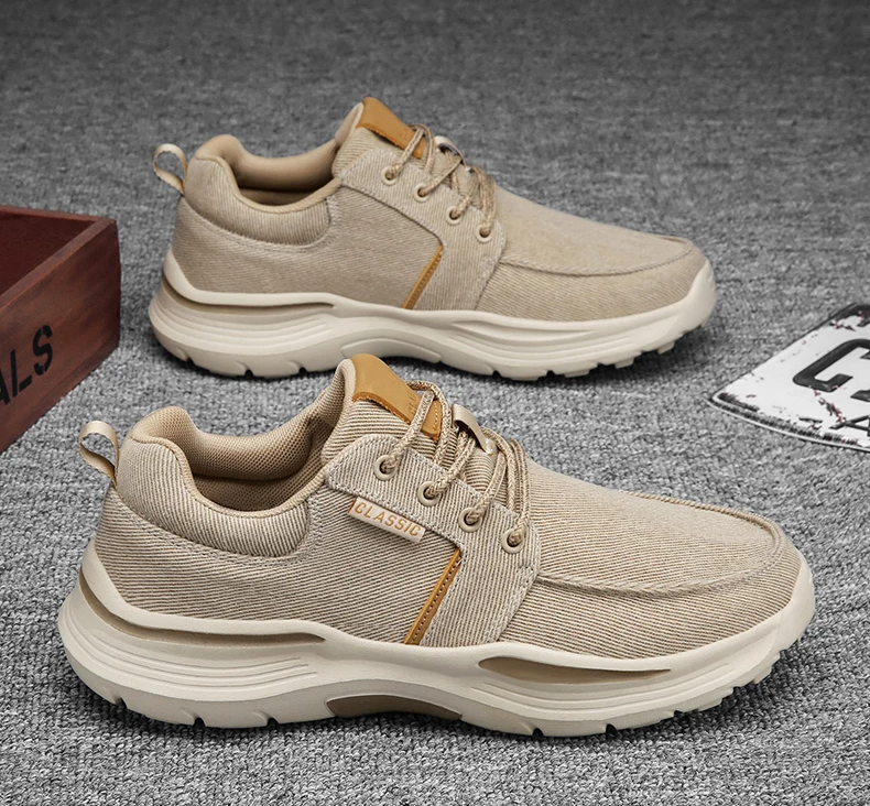 Trailyn™ Lightweight Canvas Sneakers