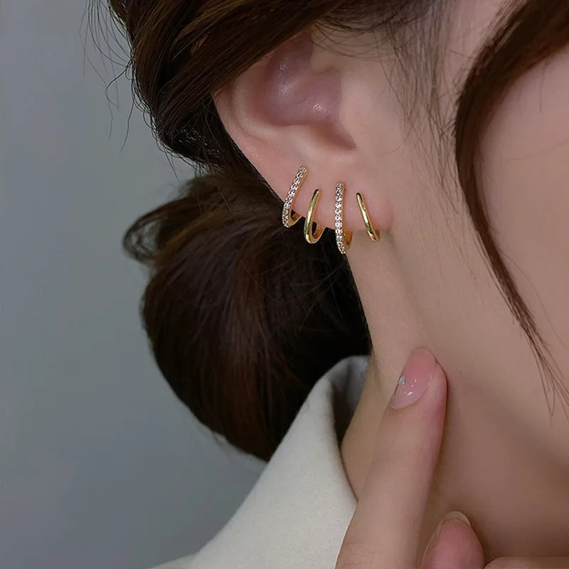 Clawette™ 4-Claw Earrings — Subtle Sparkle, Everyday Glam