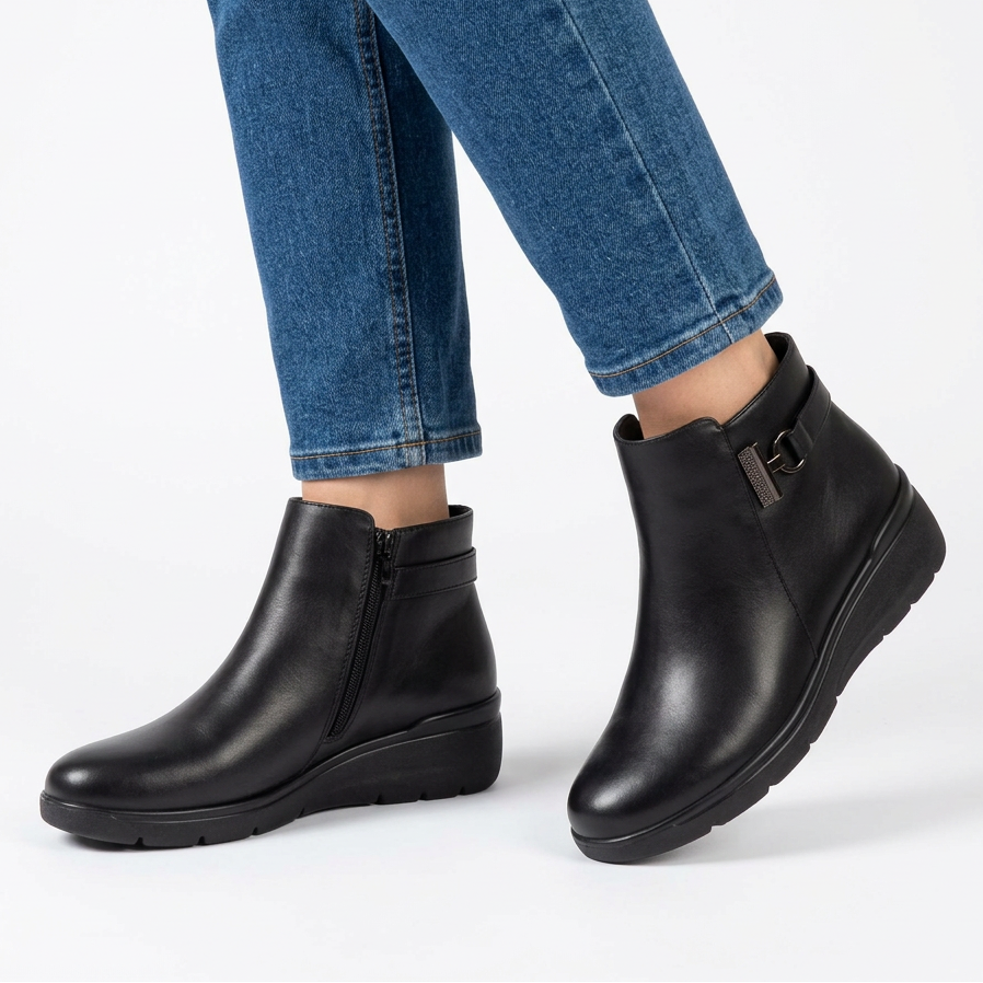 Wedgelle Women's Cushioned Ankle Boots in Black